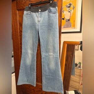 Alice + Olivia Women's Blue Jeans